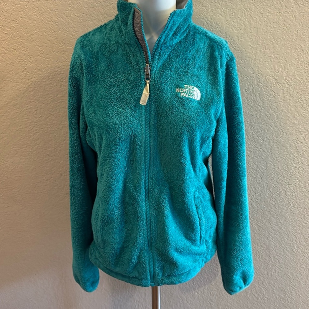 The north face women’s fleece size small